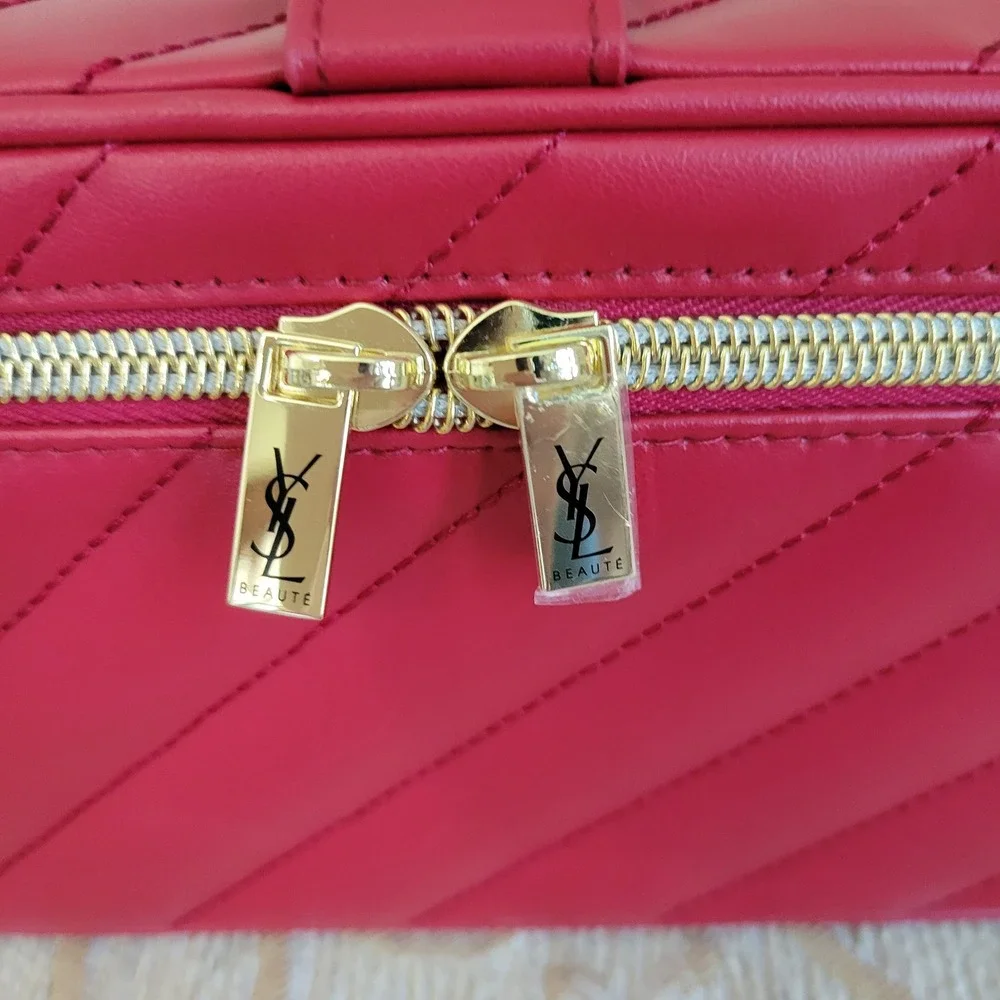 Yves Saint Laurent Beaute Red Chevron Quilted Vanity‎ Case Makeup Bag Mirror NEW